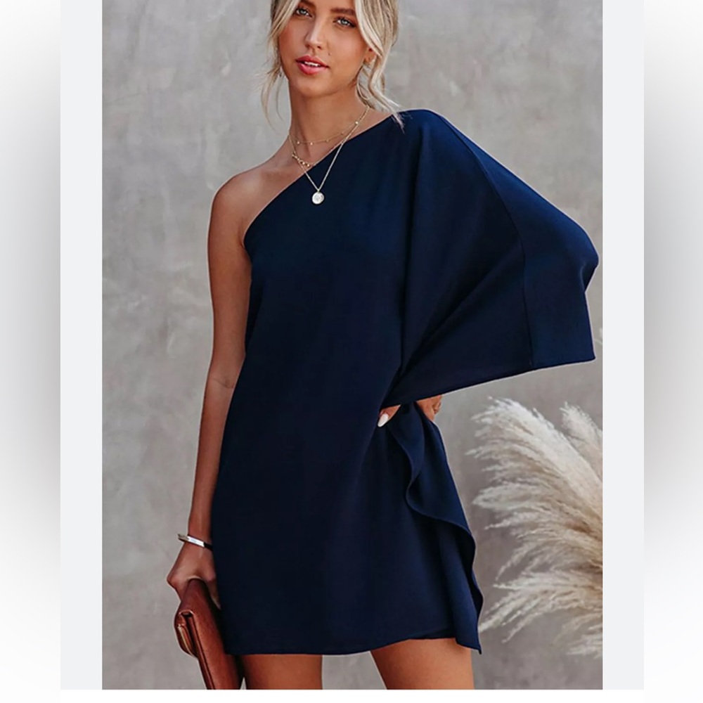 One shoulder dress. Size medium